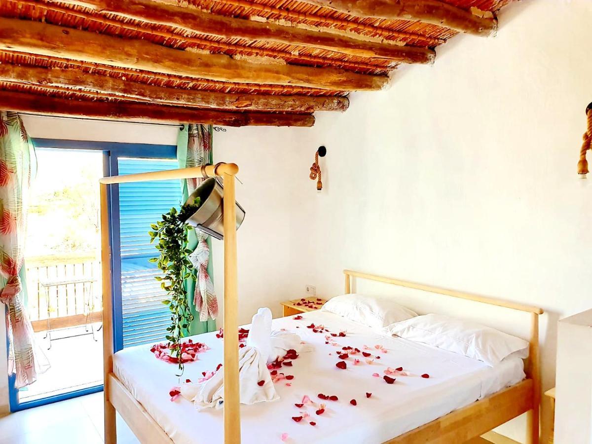 B&B La Nava Suites モハカル エクステリア 写真