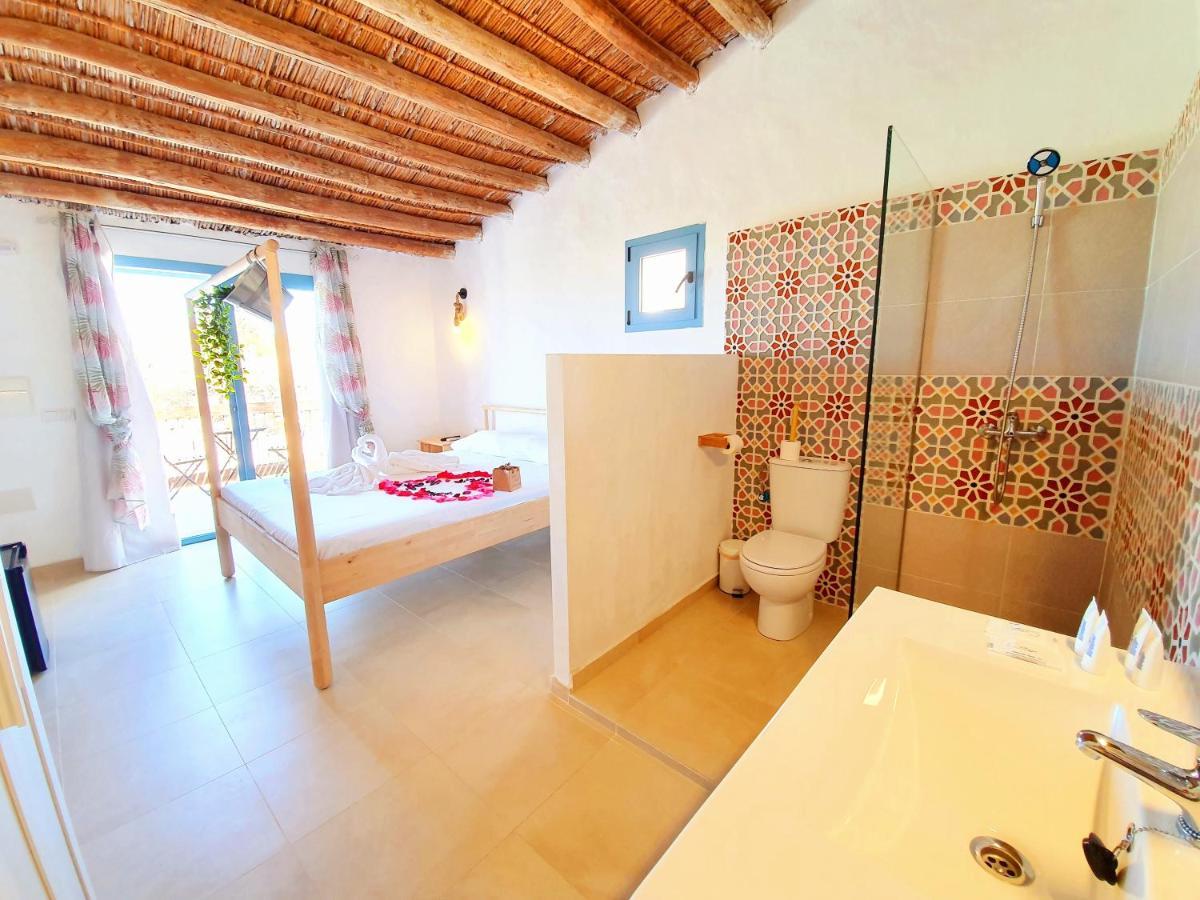 B&B La Nava Suites モハカル エクステリア 写真