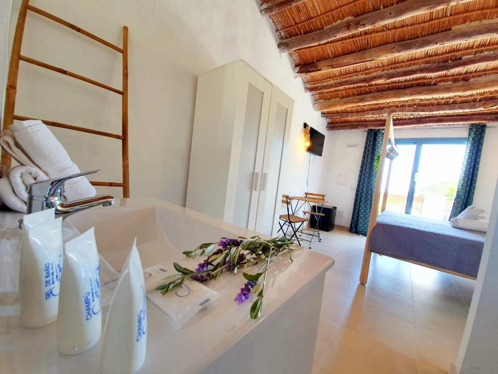 B&B La Nava Suites モハカル エクステリア 写真