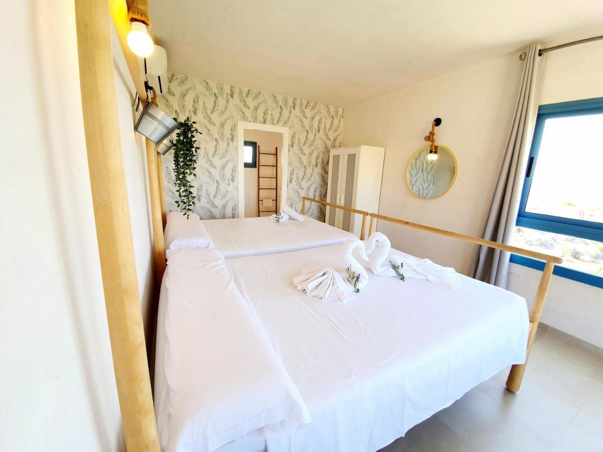 B&B La Nava Suites モハカル エクステリア 写真
